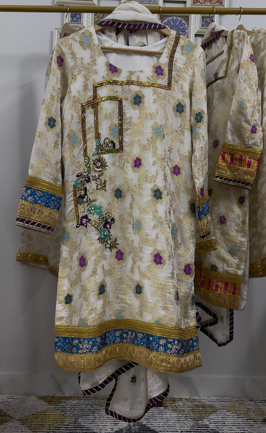 Gold Banarsi 3-Peice suit